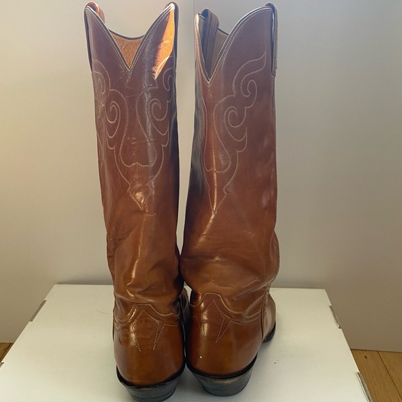 Tony Lama Tan Leather Heeled Boots - Picture 4 of 16